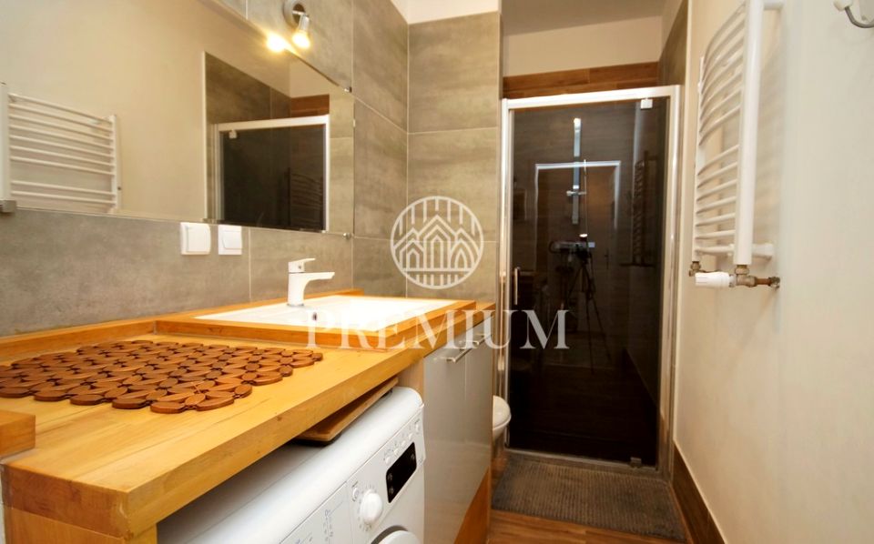 Mieszkanie blok mieszkalny przy lesie