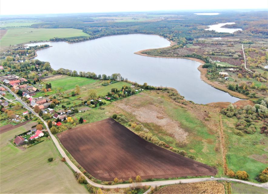 Pusta działka Strzeszów