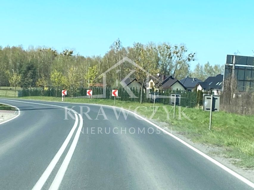 Zabudowana działka Dołuje