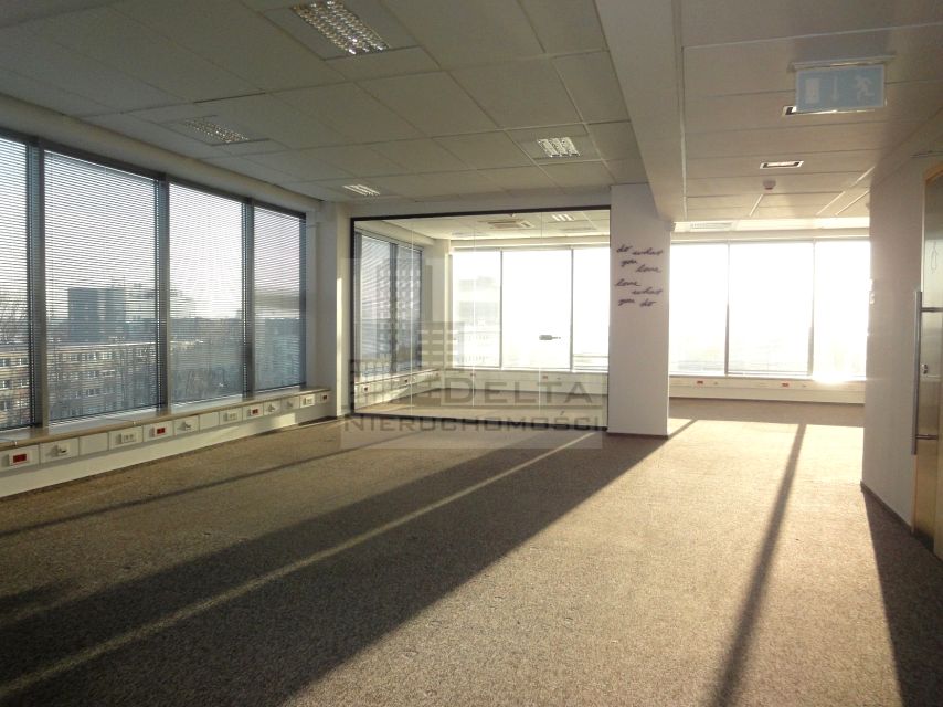 Budynek użytkowy Warszawa