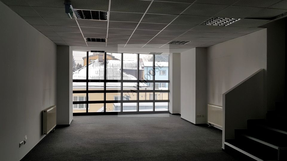 Budynek użytkowy Warszawa