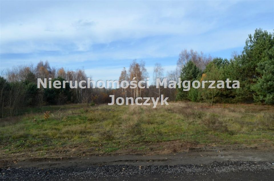 Pusta działka Ogrodzisko