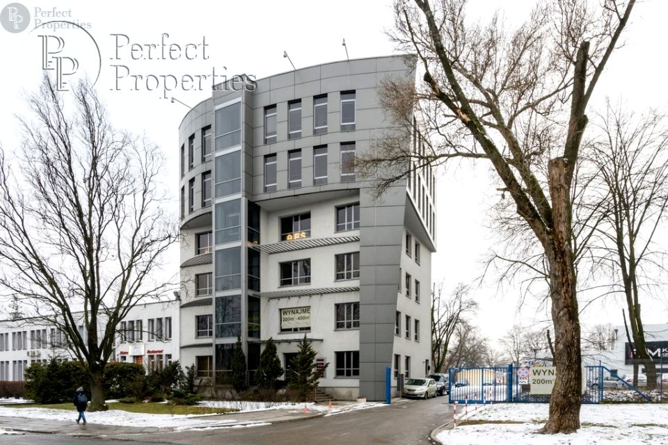 Budynek użytkowy Warszawa