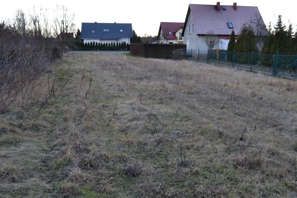 Działka budowlana Czernica