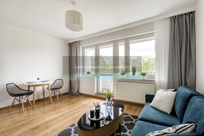 Mieszkanie blok mieszkalny Warszawa