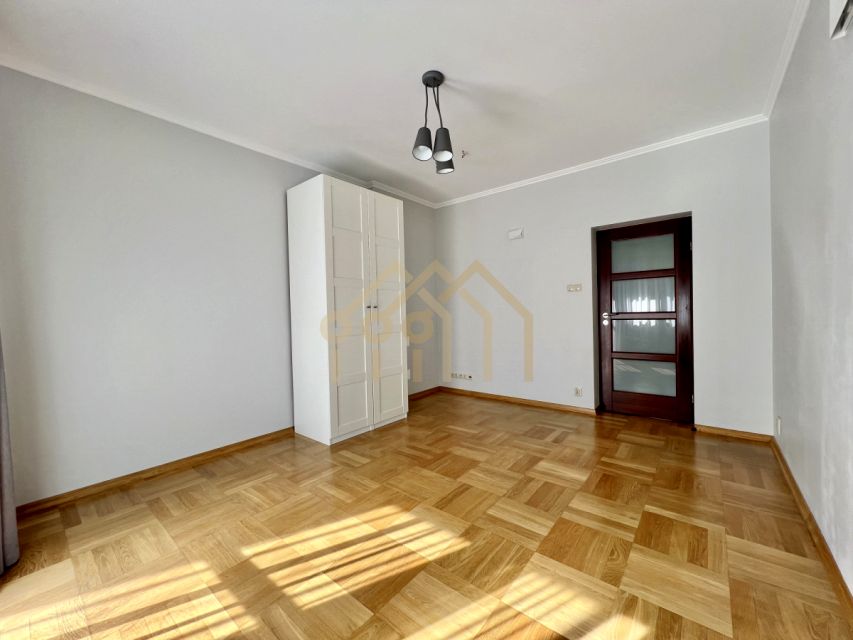 Mieszkanie blok mieszkalny Warszawa