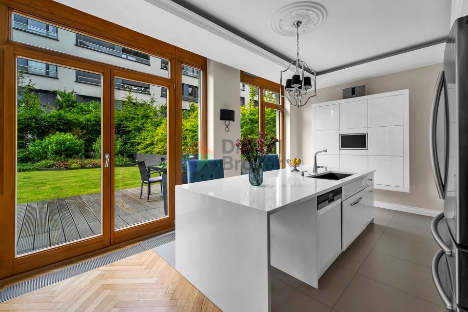 Mieszkanie blok mieszkalny Warszawa