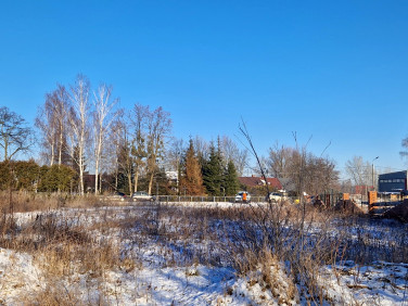 Działka inwestycyjna ogrodzona, ul. Orlicz-Dreszera