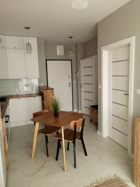 Mieszkanie blok mieszkalny przy lesie