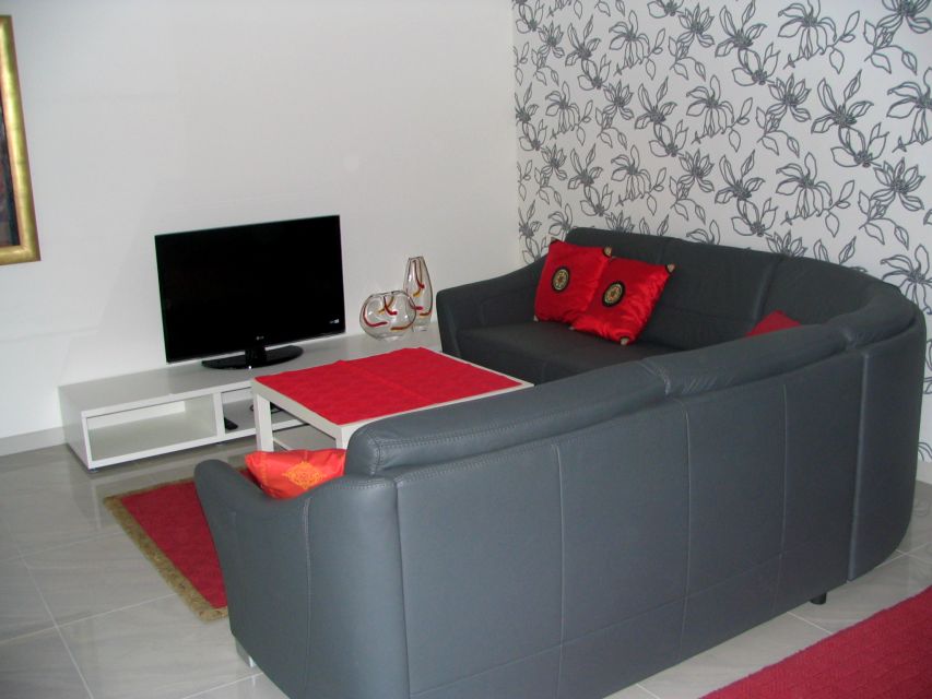 Mieszkanie blok mieszkalny przy lesie