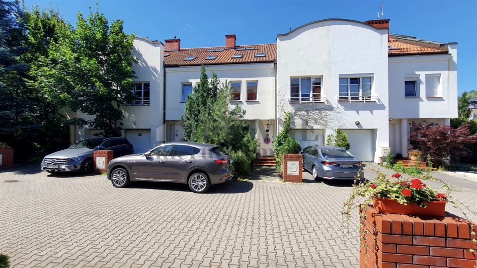 Dom Warszawa