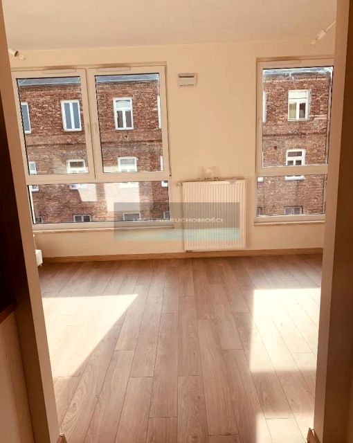 Mieszkanie apartamentowiec Warszawa
