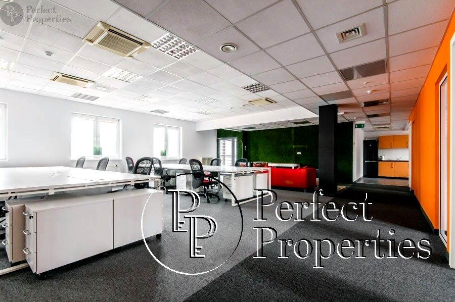 Budynek użytkowy Warszawa