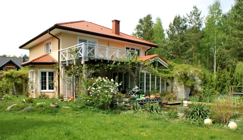Dom Dąbrowa Chotomowska