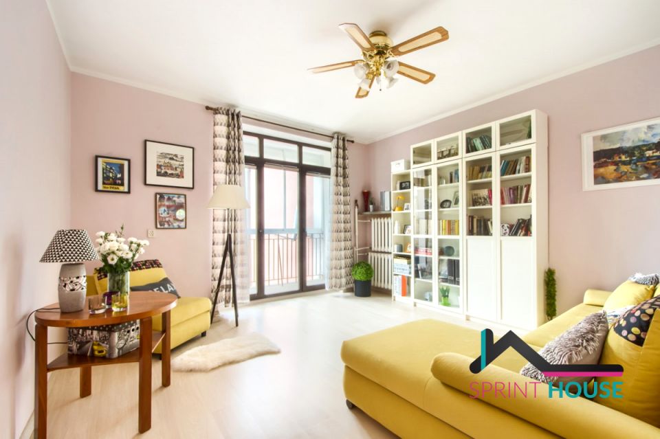 Mieszkanie blok mieszkalny Warszawa