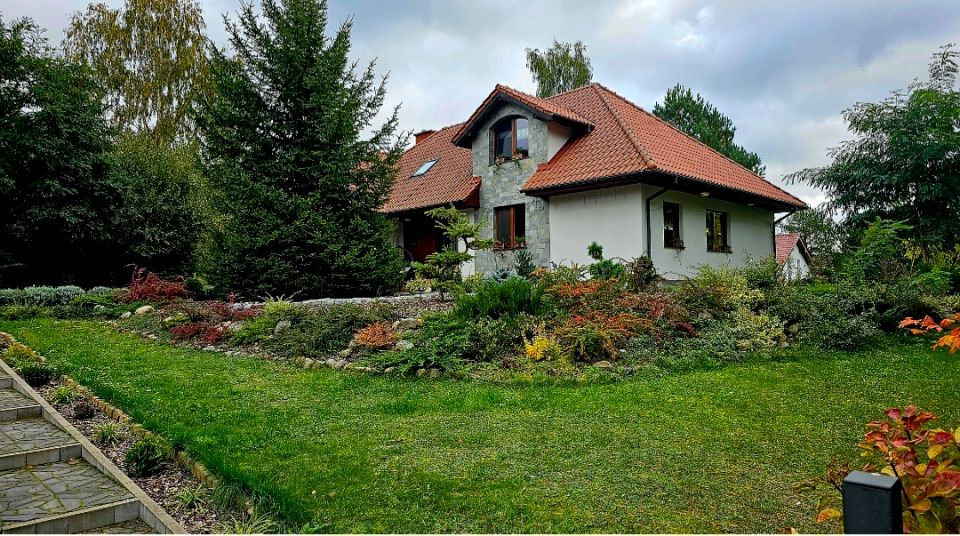 Dom z garażem