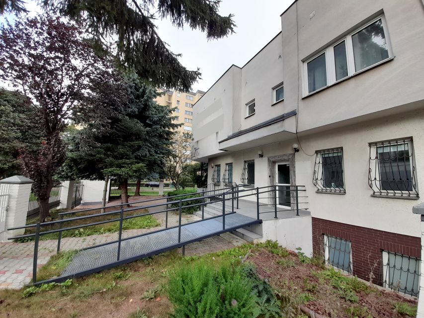 Usługowy nad rzeką