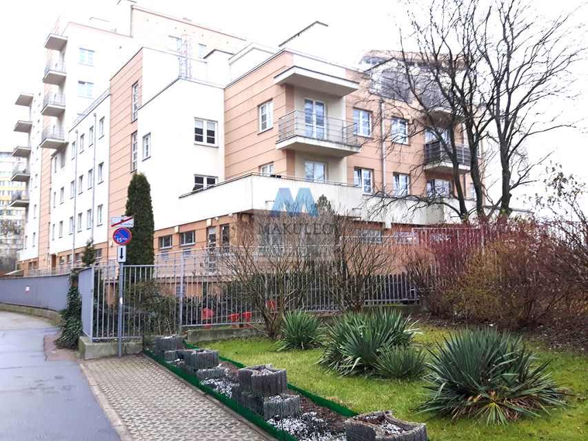 Budynek użytkowy Warszawa
