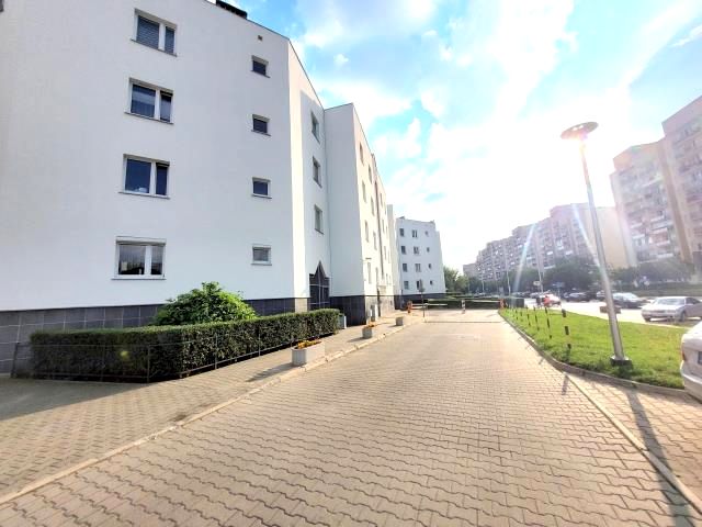 Mieszkanie blok mieszkalny Warszawa