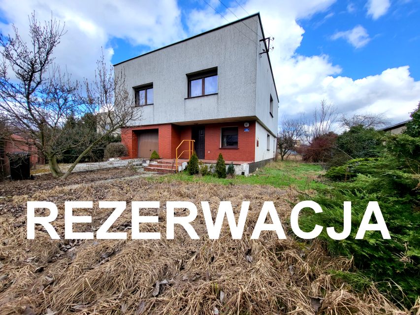 Dom z garażem