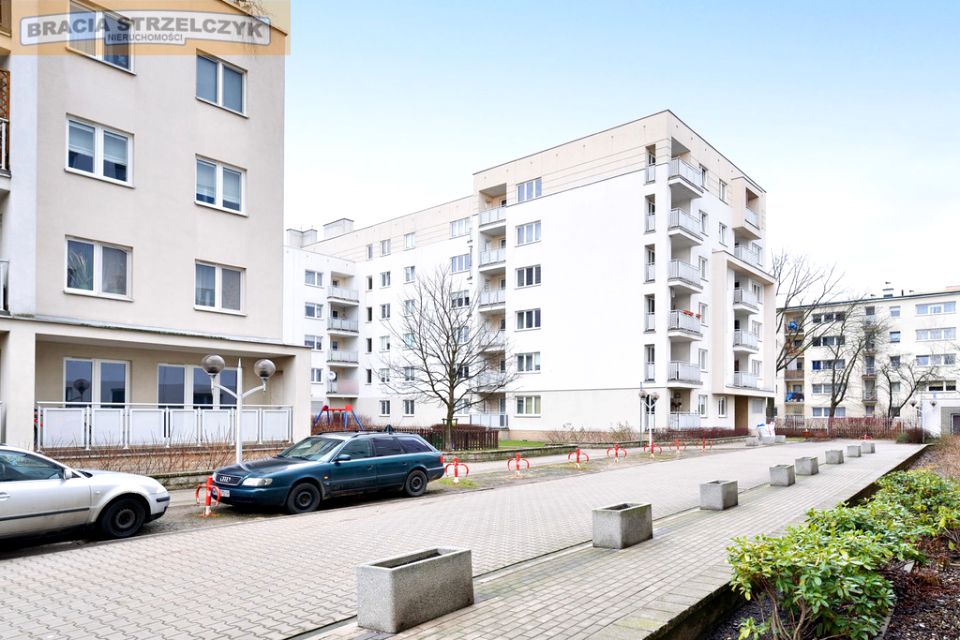 Mieszkanie blok mieszkalny sprzedaż