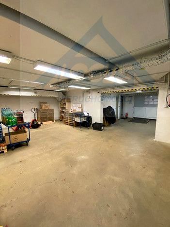 Budynek użytkowy Warszawa