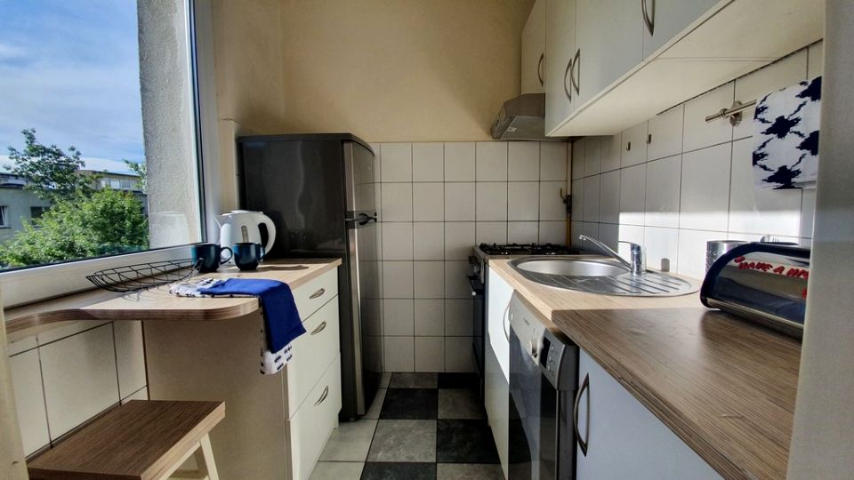 Mieszkanie blok mieszkalny przy lesie