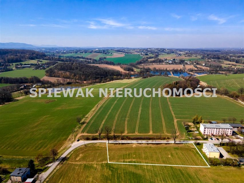 Działka inwestycyjna Dębowiec