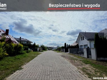 Działka przy lesie