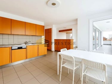 Mieszkanie apartamentowiec nad jeziorem