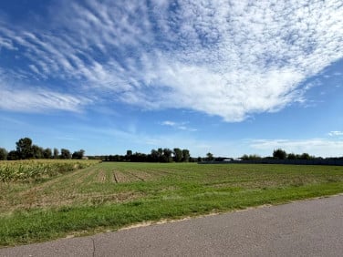 Działka inwestycyjna Kawnice