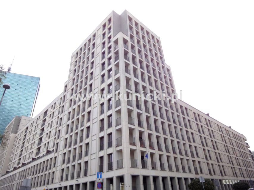 Budynek użytkowy Warszawa