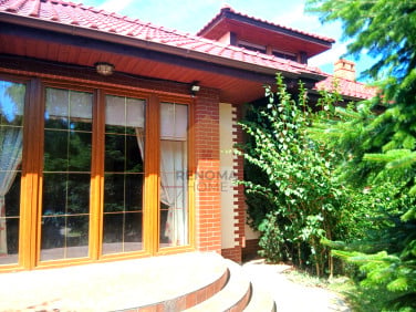 Dom Żarów