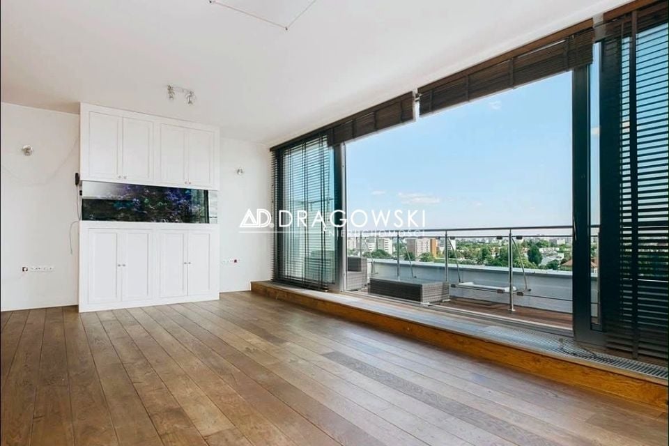 Wynajmę Mieszkanie Warszawa - 215 m²