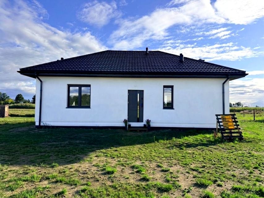 Dom na sprzedaż, 3 pokoje, 72 m², Brzeźnio