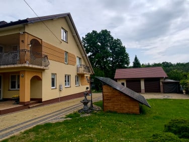 Dom z garażem