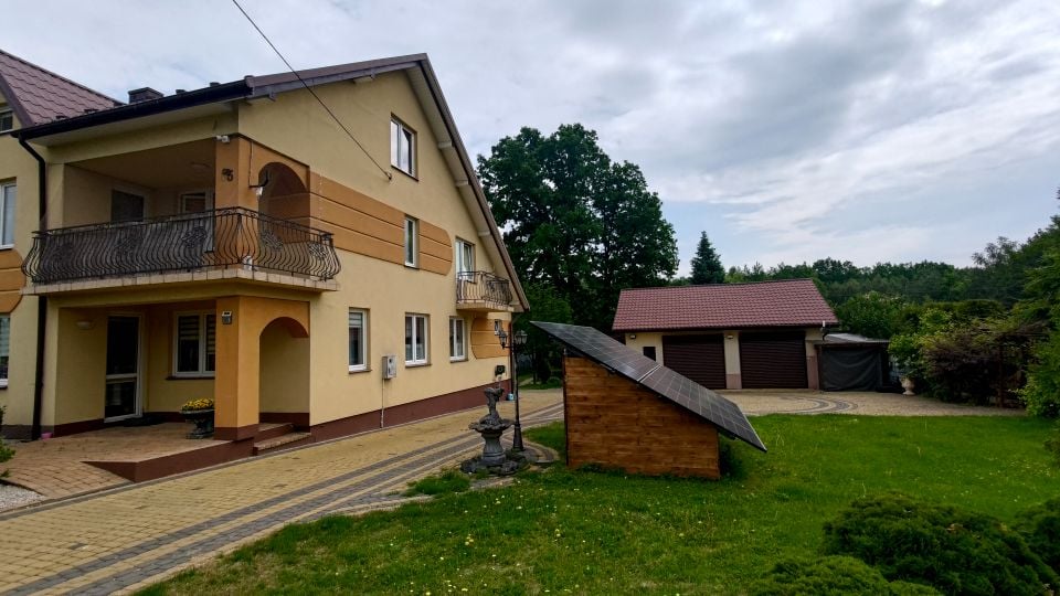 Dom z garażem