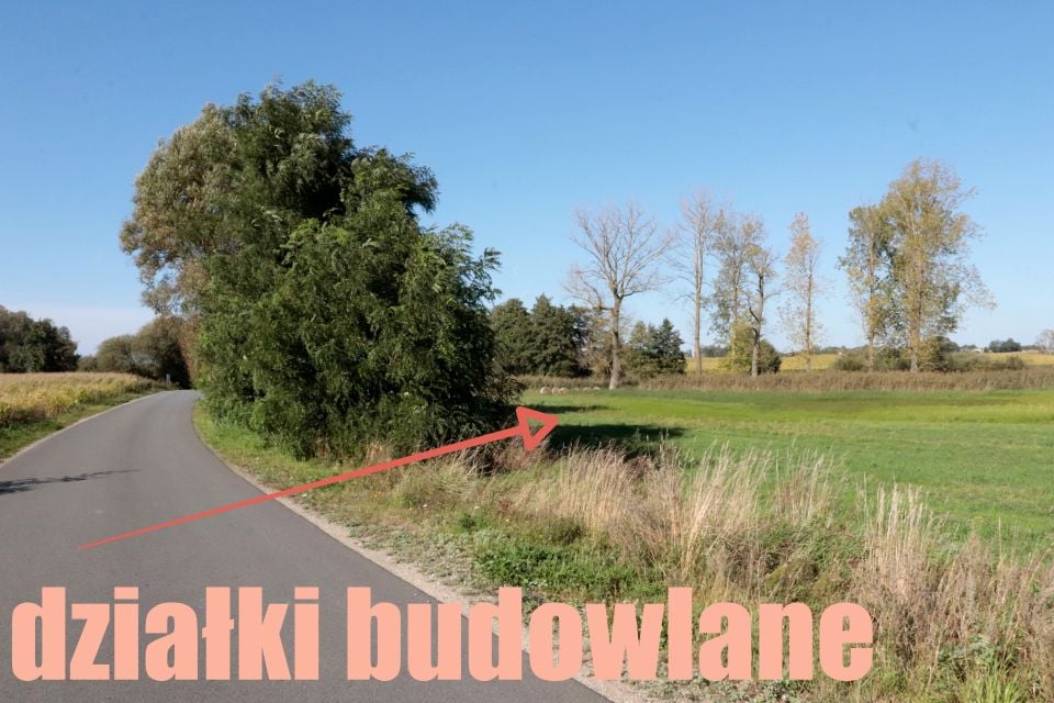 Działka nad jeziorem