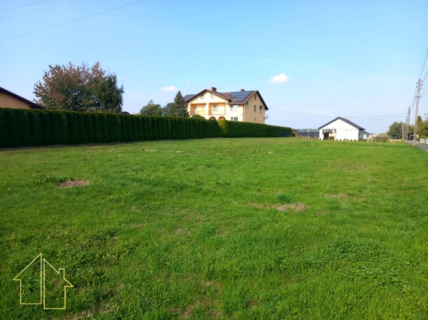 Плац, 780 m²