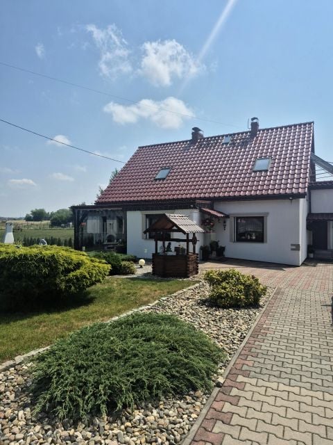 Dom Sierakowice