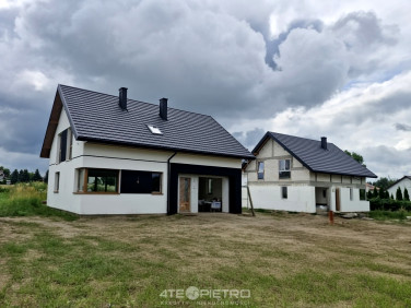 Dom Niedrzwica Duża