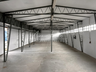 Budynek użytkowy Warszawa