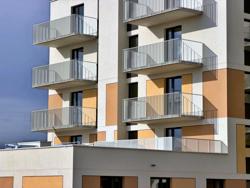 Mieszkanie blok mieszkalny sprzedaż