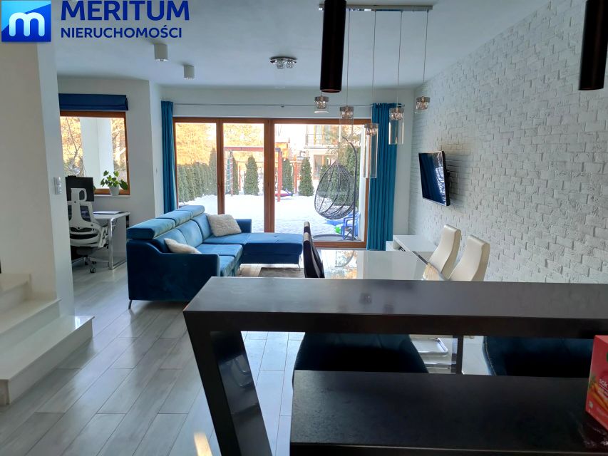 Dom Szczęsne sprzedaż