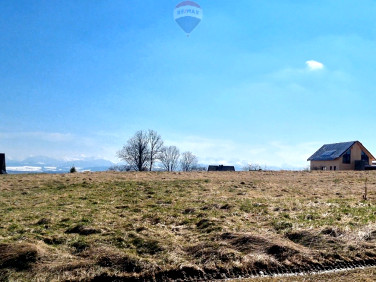 Działka nad jeziorem