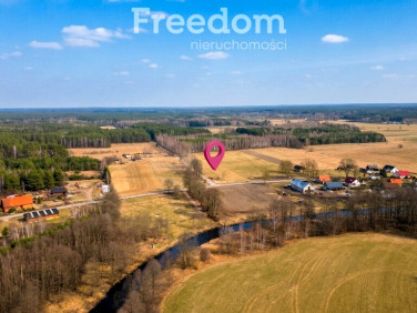 Działka nad jeziorem