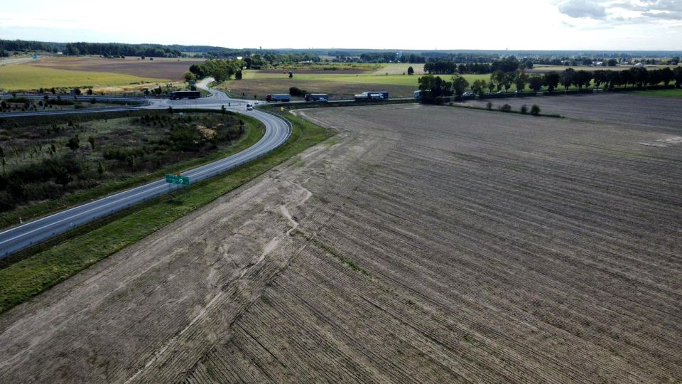 Działka usługowa Przesieczna