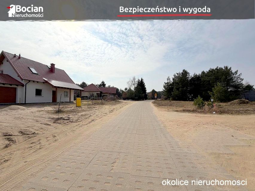 Działka przy lesie
