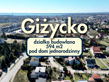 Działka nad jeziorem