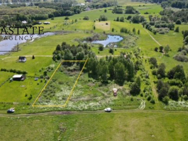 Działka nad jeziorem